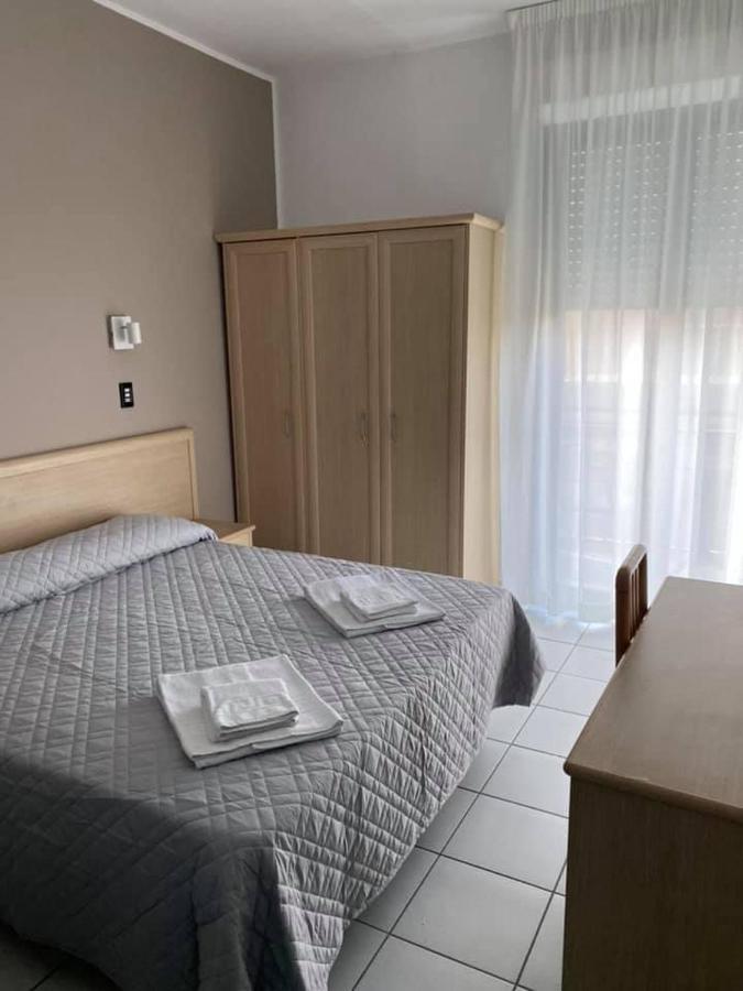 Hotel Rex Lido Di Savio Kültér fotó