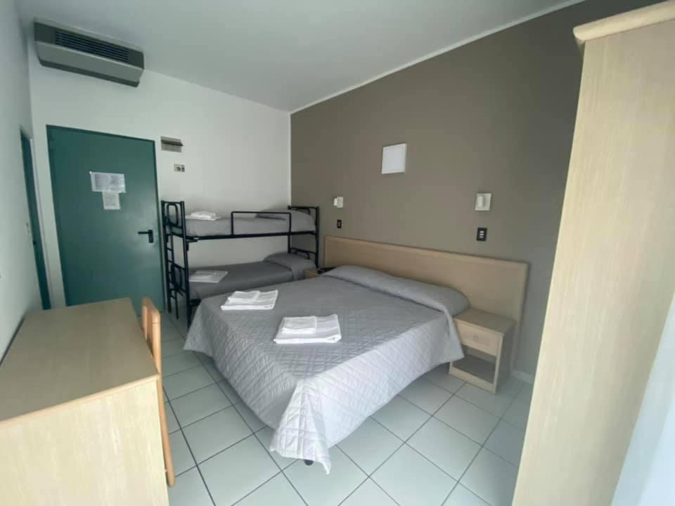 Hotel Rex Lido Di Savio Kültér fotó