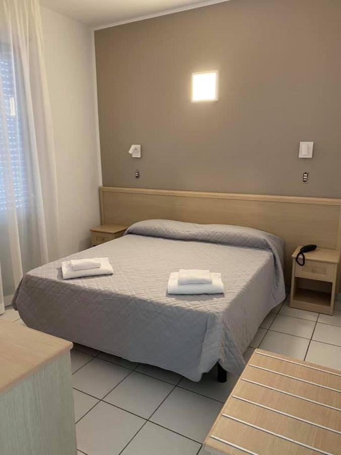 Hotel Rex Lido Di Savio Kültér fotó