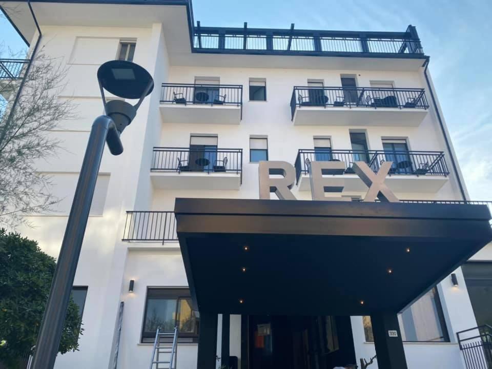 Hotel Rex Lido Di Savio Kültér fotó