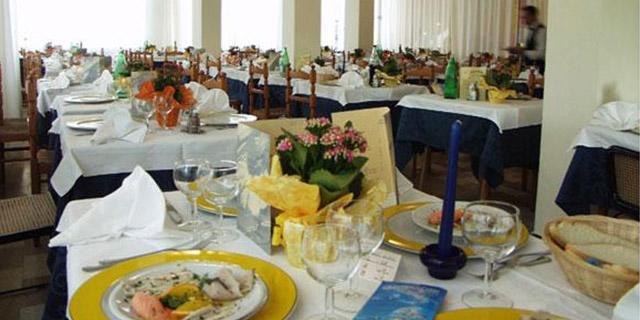 Hotel Rex Lido Di Savio Kültér fotó